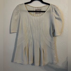 Postmark white top M